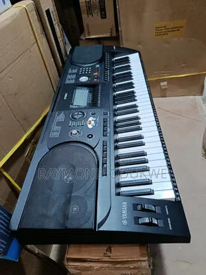 Yamaha Keyboard Piano With Touch Response/Split/ Transpose