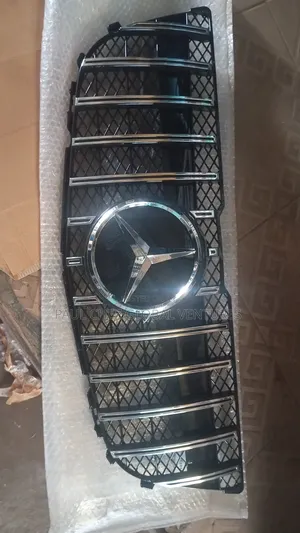 Front Grille GLK 013 Gt