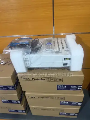 Nec Projector.Daylight Projector Ikeja, Lekki, Abuja,Worry