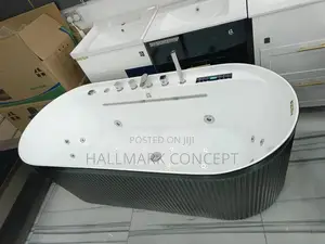 Luxury England Jacuzzi Bath Tub.