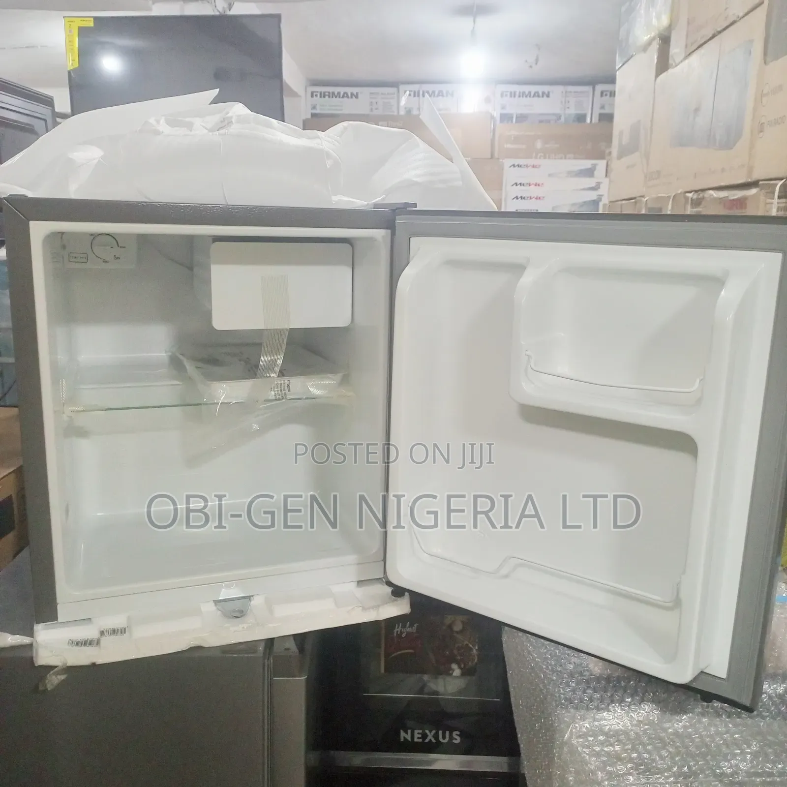 Hisense Bedside Refrigerator Ref045dr 44lt Set