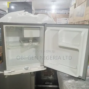 Hisense Bedside Refrigerator Ref045dr 44lt Set