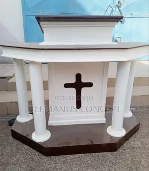 Giant Pulpit