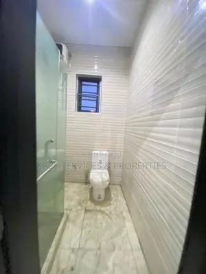 1bdrm Shared Apartment in Royal Pine Estate, Chevron for rent