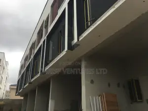 4bdrm Townhouse/Terrace in LSDPC Maryland Estate for Sale