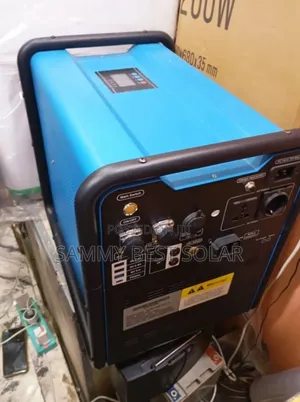 Solar Thon 2000watts Solar Generator With 450w Panel.