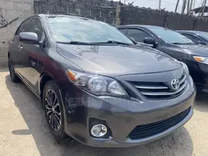 Toyota Corolla 2013 Gray