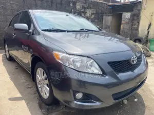 Toyota Corolla 2011 Gray