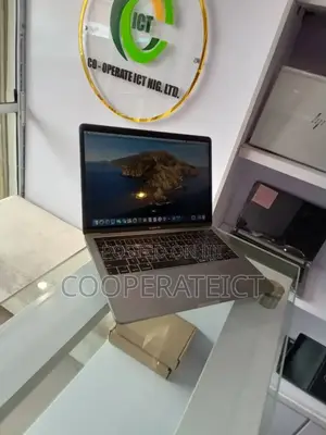 Laptop Apple MacBook Pro 2019 16GB Intel Core I7 SSD 1T