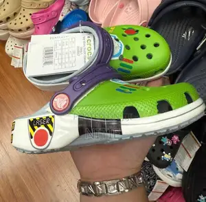 Kids Iconic Crocs