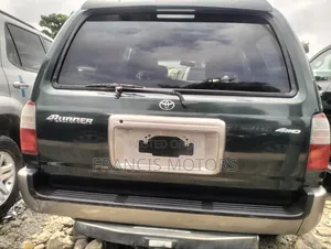 Toyota 4-Runner 2001 Green