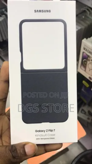 Samsung Galaxy Z Flip 7 Case With Screen Protector