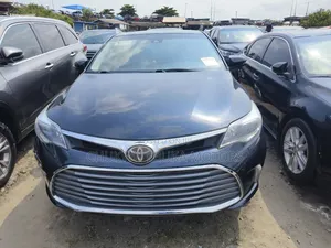 Toyota Avalon Touring (3.5L 6cyl 6A) 2018 Blue