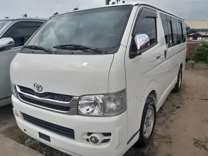 Toyota HiAce 2008 White
