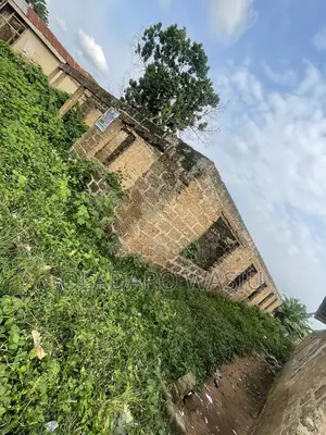 8 Rooms Face Me And Face You