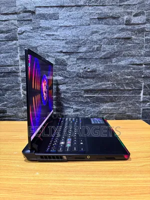 Laptop MSI GE66 Raider 16GB Intel Core i7 SSD 1T