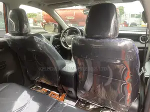 Toyota RAV4 Limited AWD (2.5L 4cyl 6A) 2017 Orange