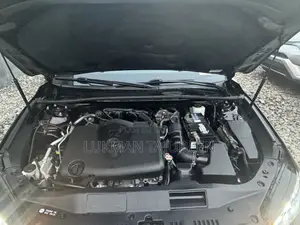 Toyota Avalon XLE FWD Sedan (3.5L V6 8A) 2019 Black