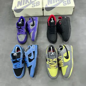 New Supreme X Nike Sb Dunk Low Sneakers