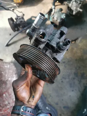 Power Steering Pump for Toyota Sienna 2007/2008 Model