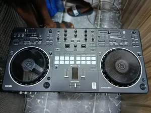 Pioneer DDJ Rev5 Dj Controller