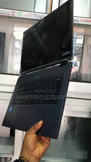 Laptop Acer TravelMate P4 16GB Intel Core i7 SSD 512GB