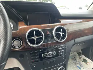 Mercedes-Benz GLK-Class Base GLK 350 4dr AWD 4MATIC (3.5L 6cyl 7A) 2015