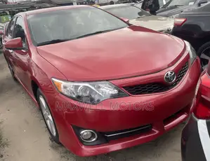 Toyota Camry SE Sport 4dr Sedan (2.5L 4cyl 6A) 2014 Red