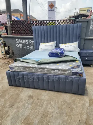 Neatly 5ft Upholstery Padded 6by6 Bed.
