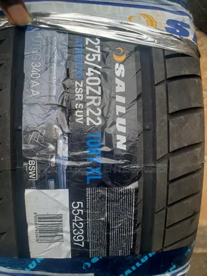 275/40r22 Sailum Premium Tire