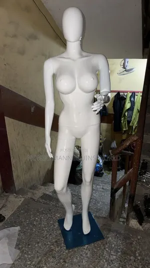 Glossy White Size 12 Female Mannequin