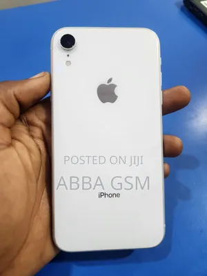 Apple iPhone XR 64 GB White