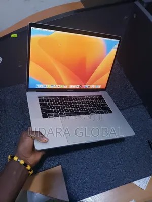 Laptop Apple MacBook Pro 2017 16GB Intel Core I7 SSD 256GB