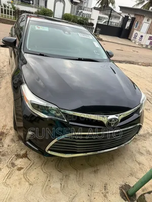 Toyota Avalon XLE Plus Sedan FWD (3.5L 6cyl 6A) 2017 Black