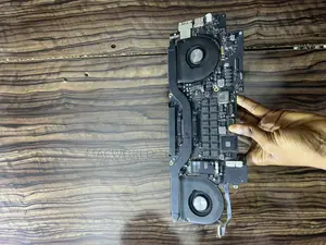 Macbook Pro Logic Board 2015