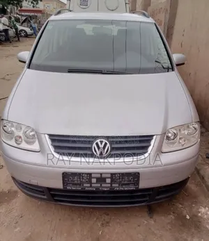Volkswagen Touran 2.0 FSi Highline 2008 Silver