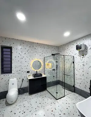 Shower Cubicles Hinges With A 10mm Plain Glass