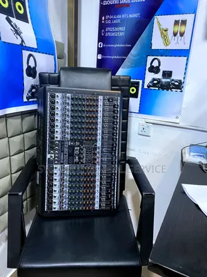 Yamaha Selection 16 Analog Mixer