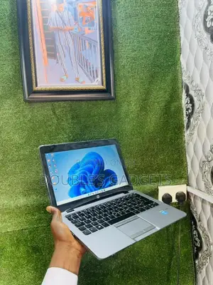 Laptop HP EliteBook 820 G2 8GB Intel Core I5 SSD 128GB