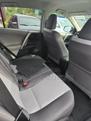 Toyota RAV4 LE 4dr SUV (2.5L 4cyl 6A) 2014 Silver
