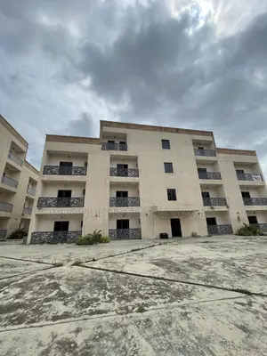 3bdrm Block of Flats in Ikeja GRA for sale