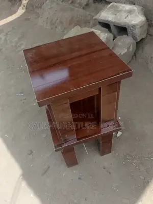 2 Side Stool. Color Brown