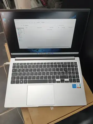 Laptop Samsung Galaxy Book 2 8GB Intel Core i5 SSD 256GB
