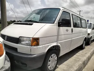 Volkswagen Transporter 2002 White