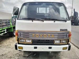 Toyota Dyna 200