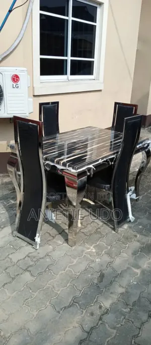 Marble Dining by 4 at Affordable Prices