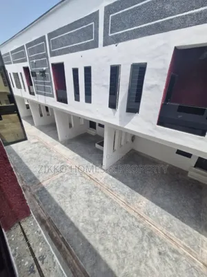 3bdrm Townhouse/Terrace in Ajah for sale