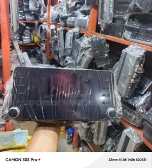 Honda Accord Screen for 2018 -2019 Foreign Used. Tested