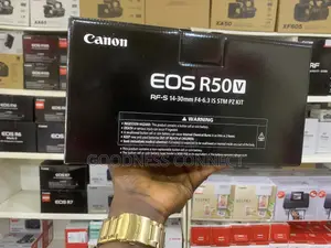 Canon Eos Camera R50v With 14-30mm Lens