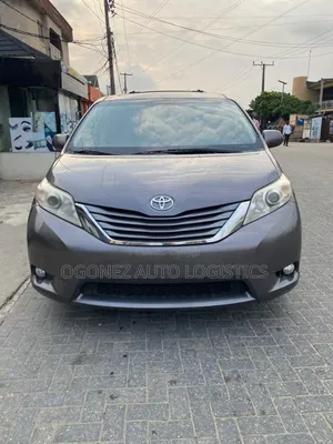 Toyota Sienna XLE 7 Passenger 2011 Gray